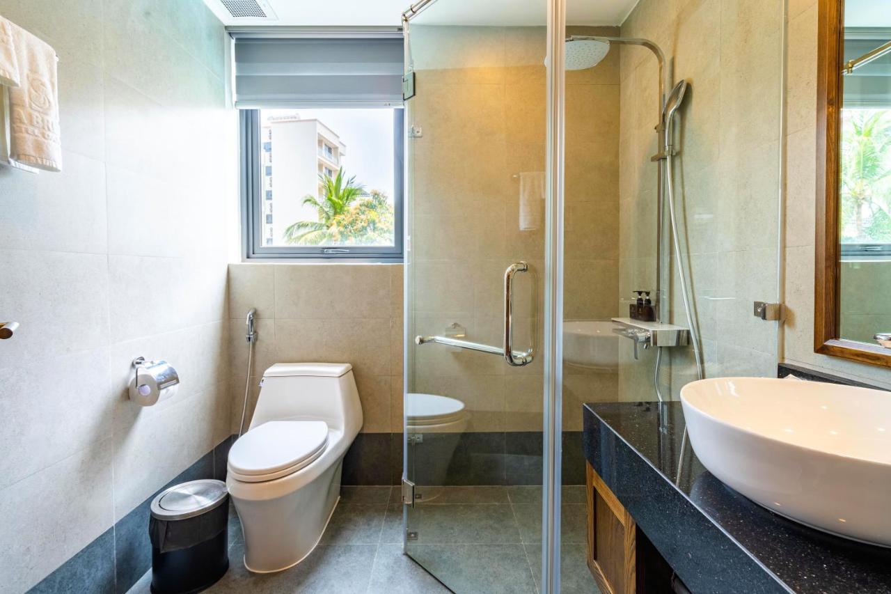 Sea Breeze Condotel Danang Exterior photo