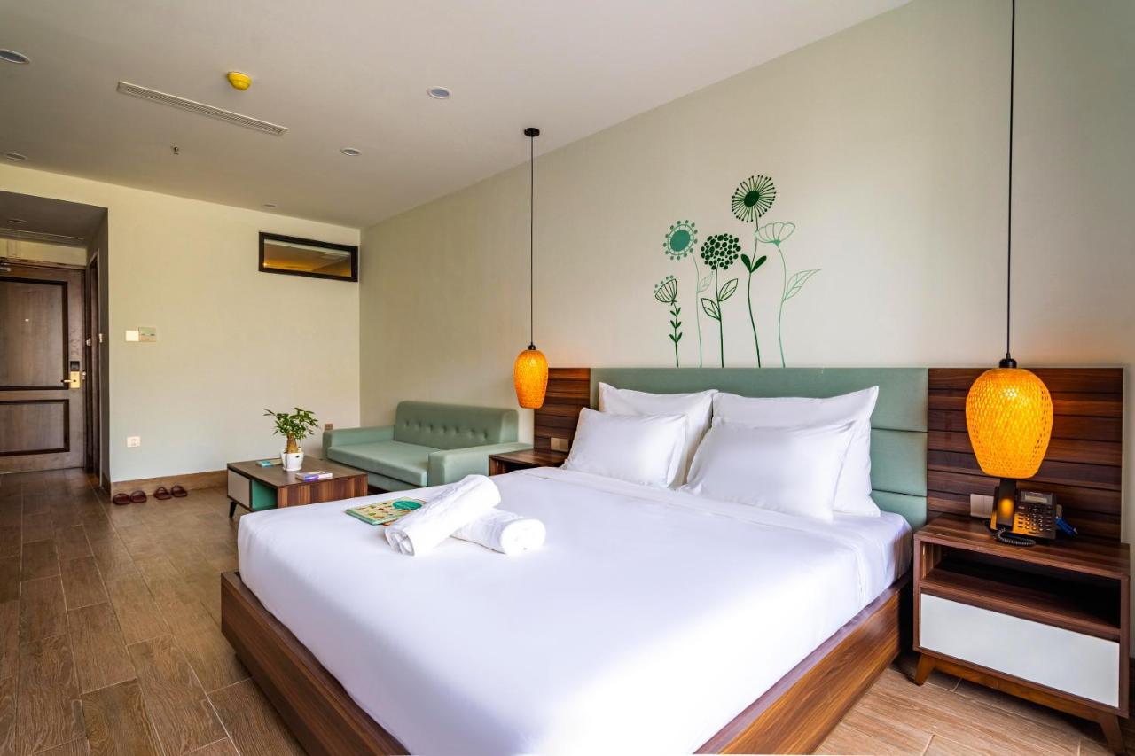 Sea Breeze Condotel Danang Exterior photo